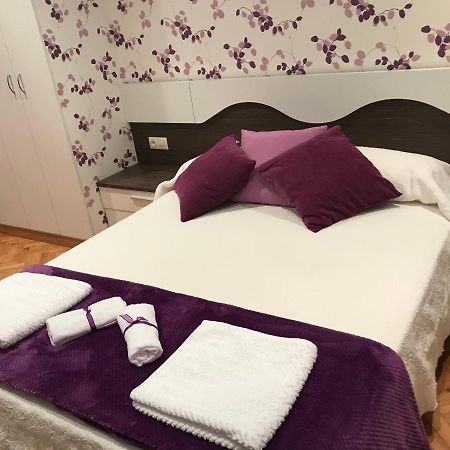 Apartamento turístico iguazu Ribadeo Exterior foto