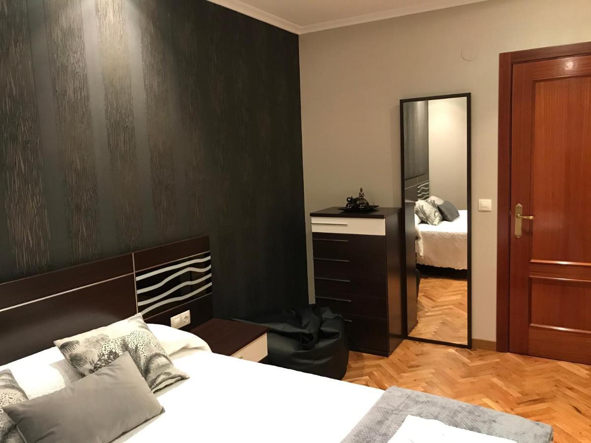 Apartamento turístico iguazu Ribadeo Exterior foto